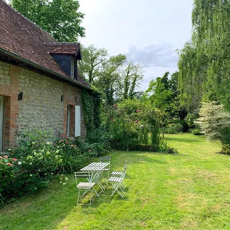 Holiday home Jolie Maison Normande Ancienne Cambremer